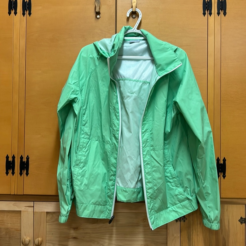 Columbia rain jacket